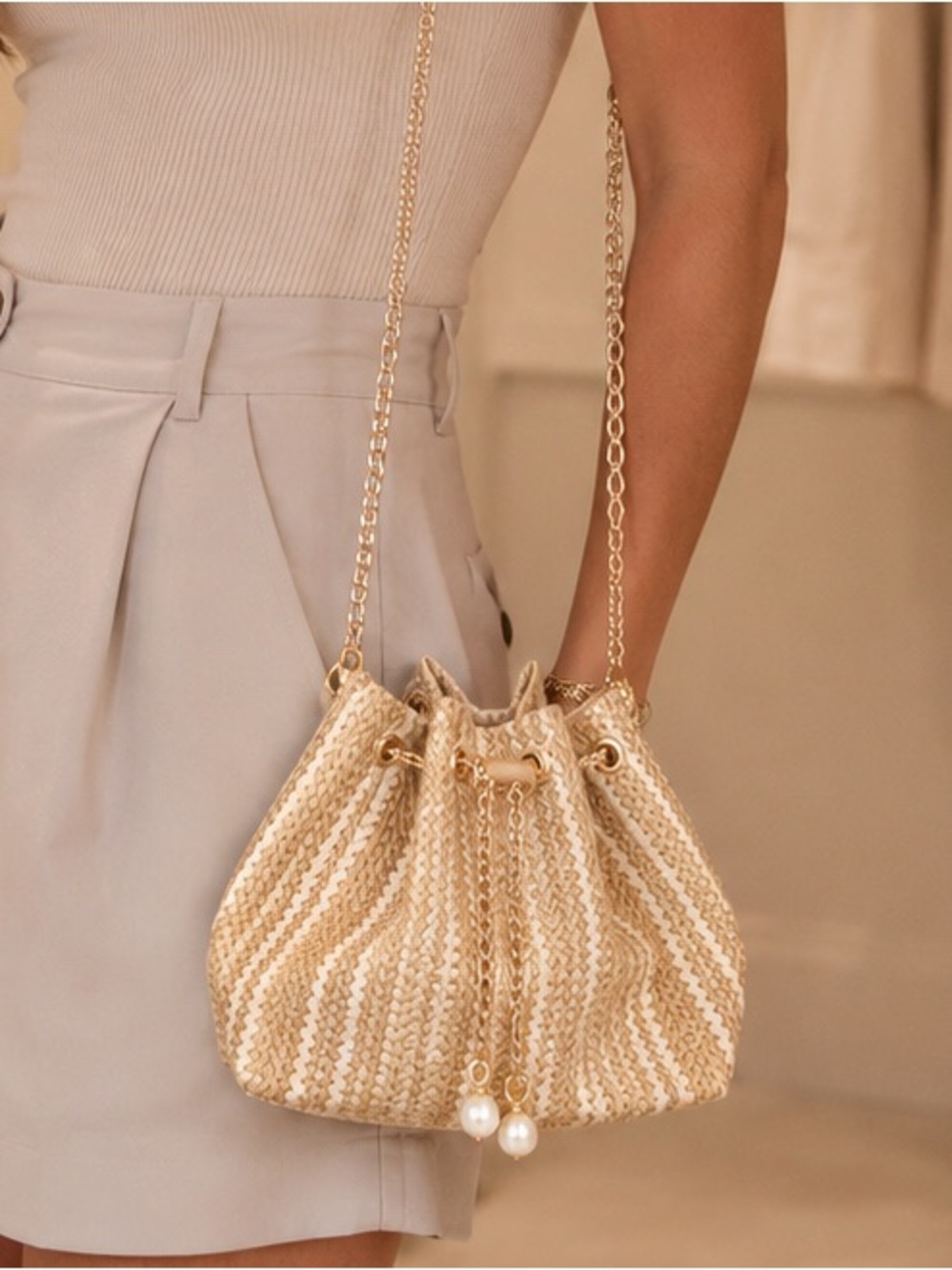 Woven Straw Bucket Bag with Gold Chain Strap - Cream